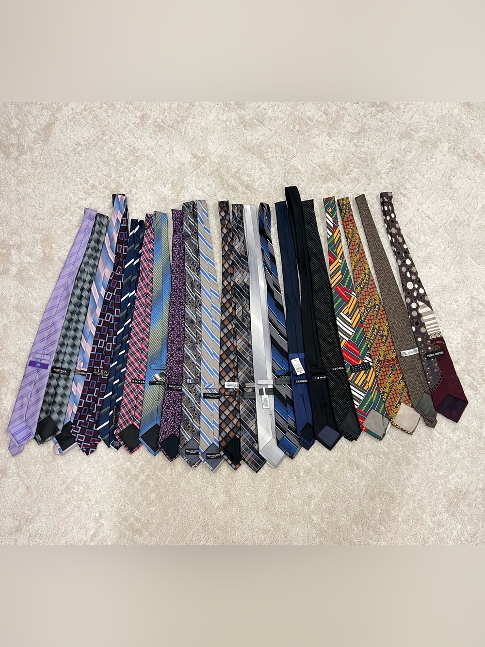 Bundle of 21 Assorted Men's Ties